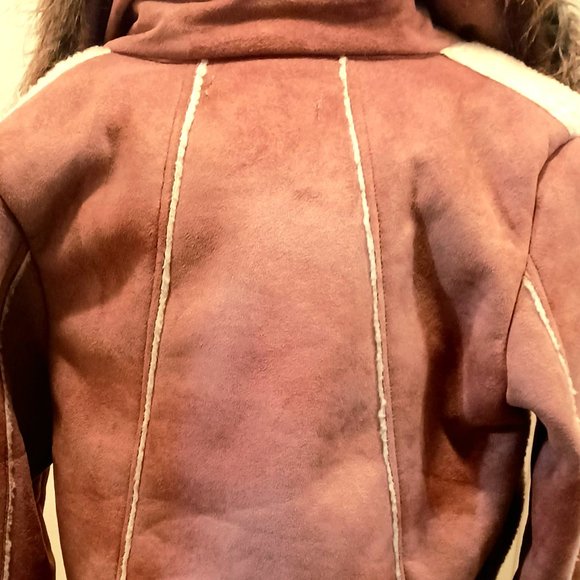 Forever 21 NWT Jacket Faux fur collar- soft cuddly, warm bomber style - Picture 4 of 9